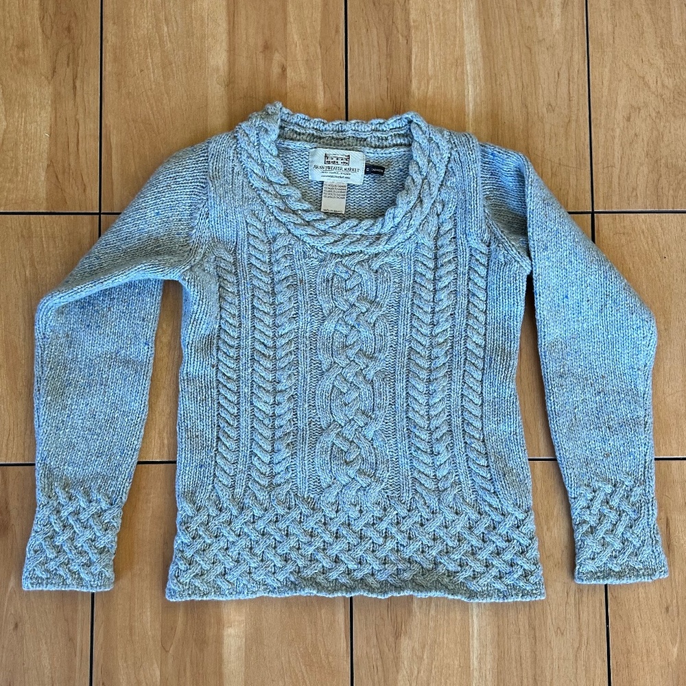 Beautiful Irish sweater with scoop neck and Celtic pattern